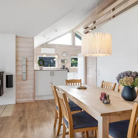 펜션 Pet Friendly In With Sauna Sjolund